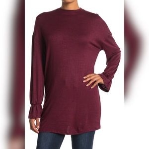 Velvet Torch – Long Sleeve Ruffle Sweater
BURGANDY